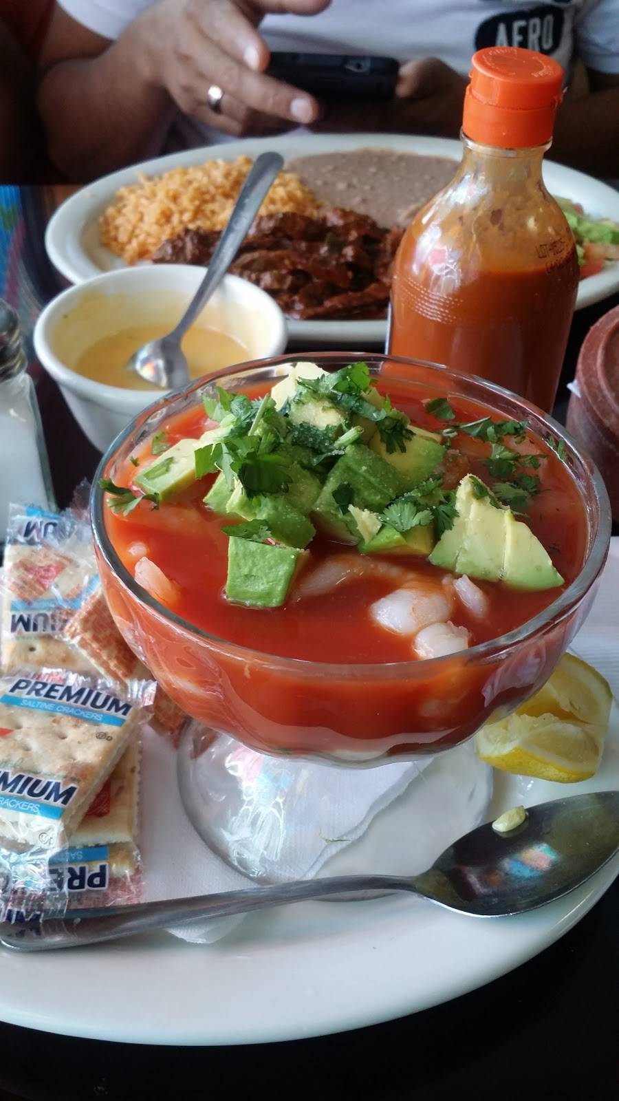 El Comal Restaurant | restaurant | 1411 N Belt Line Rd, Irving, TX 75061, USA | 9727902662 OR +1 972-790-2662