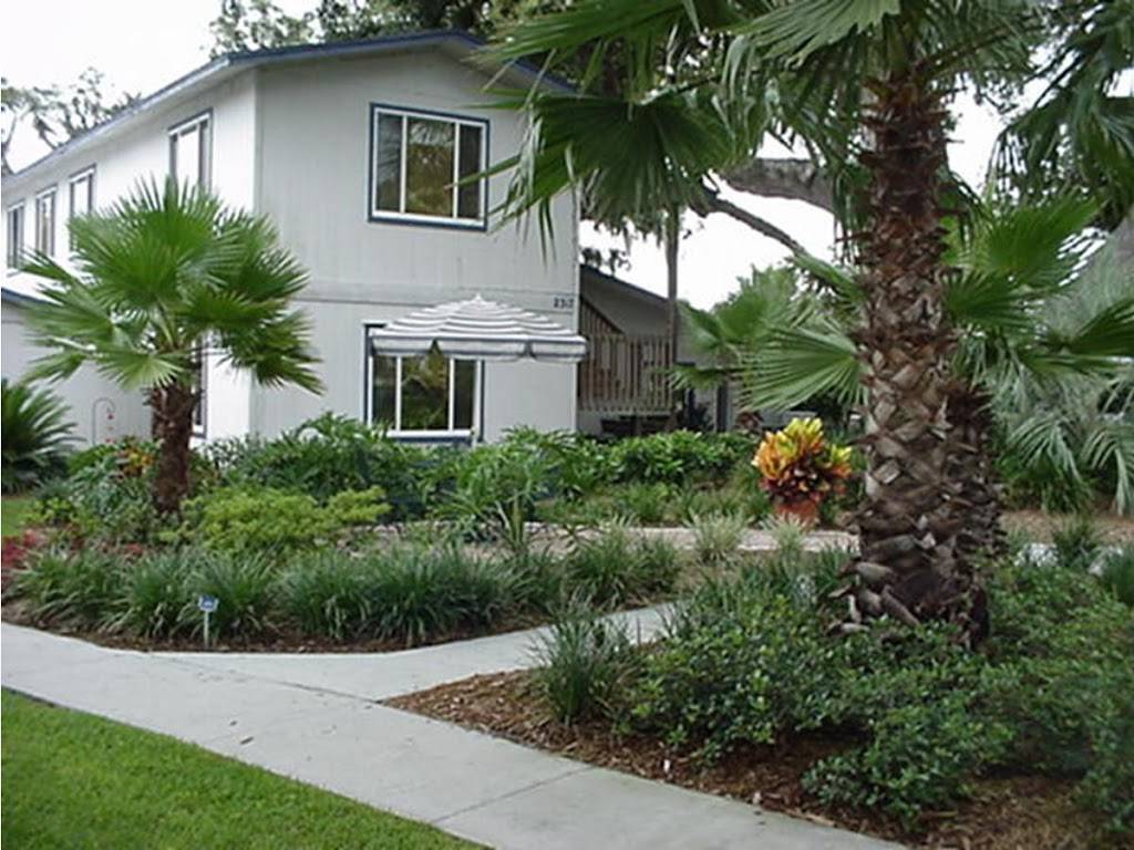 Dockside Deli at Hontoon Landing | restaurant | 2317 River Ridge Rd, DeLand, FL 32720, USA | 3868732076 OR +1 386-873-2076