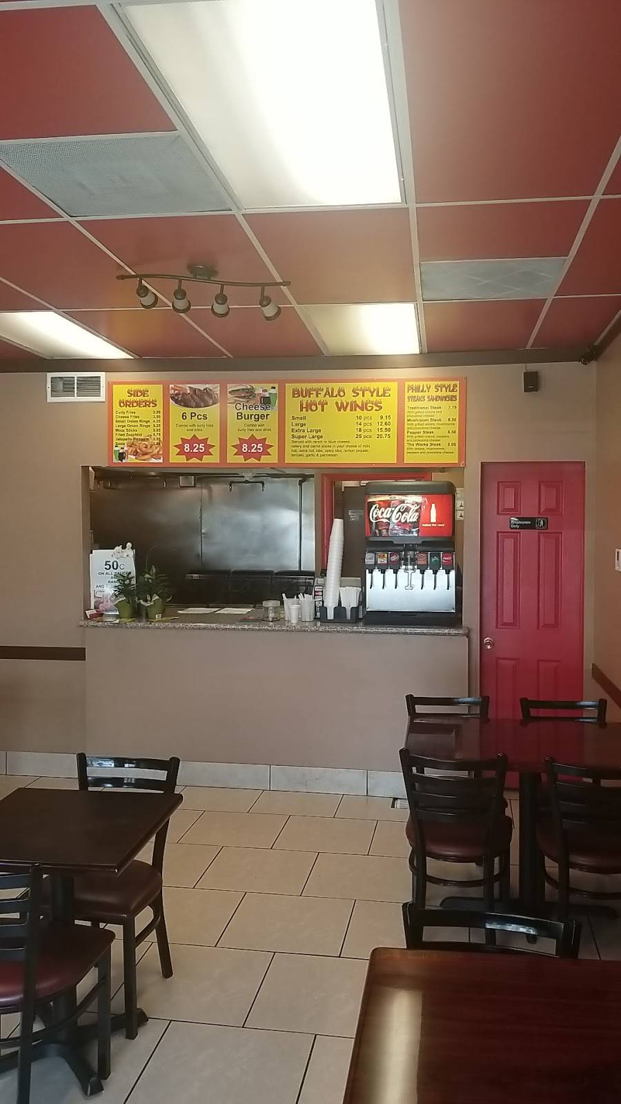 Crazy Hot Wings | restaurant | 7102 Foothill Blvd, Tujunga, CA 91042, USA | 8183521883 OR +1 818-352-1883