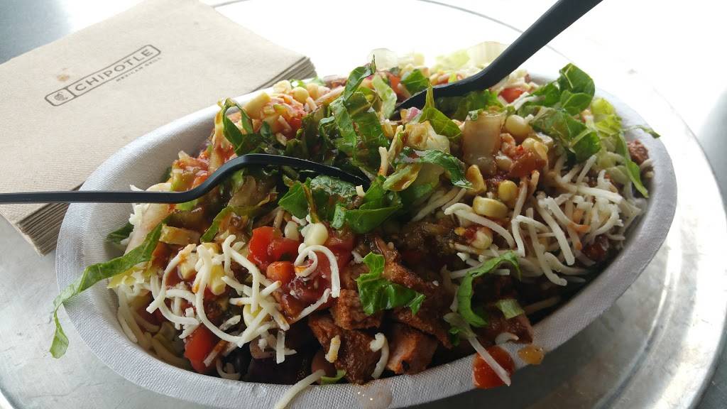 Chipotle Mexican Grill | restaurant | 3533 McKelvey Rd, Bridgeton, MO 63044, USA | 3142183306 OR +1 314-218-3306