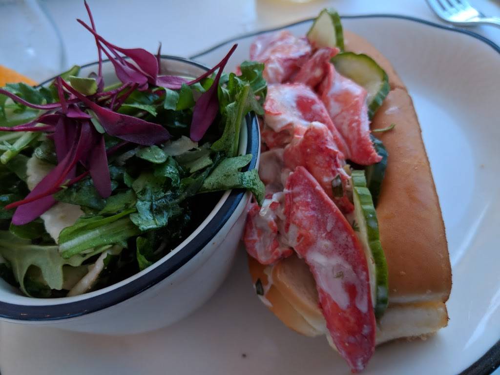 PILOT | restaurant | Pier 6 Brooklyn Bridge Park, Brooklyn, NY 11201, USA | 9178108550 OR +1 917-810-8550