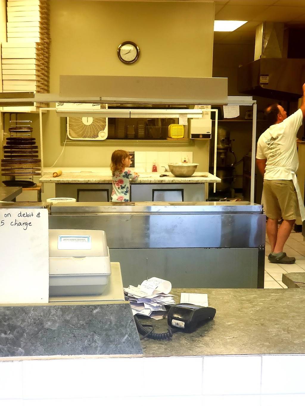 Johnny Gs Premium Pizza Plus | restaurant | 4108 Petrolia Line Unit #1, Petrolia, ON N0N 1R0, Canada | 5198822000 OR +1 519-882-2000