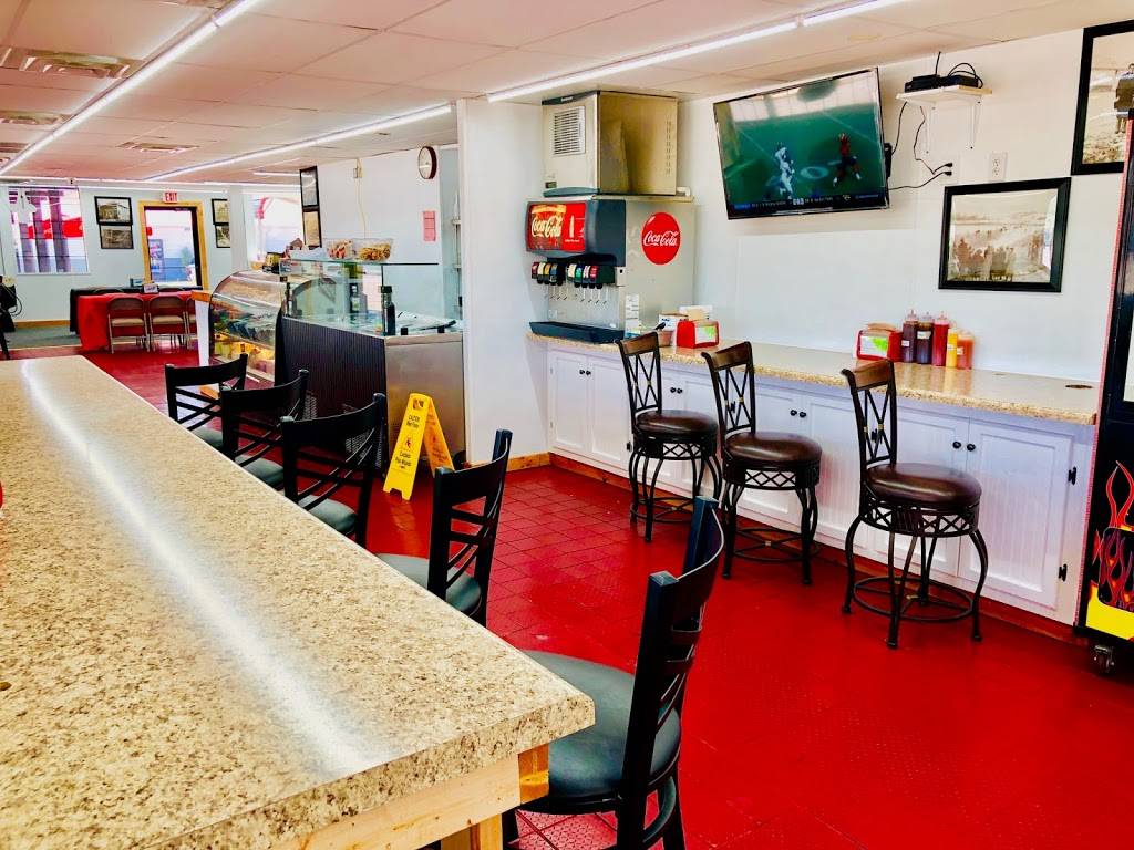 Jays Grill BBQ Burgers Brew | restaurant | 912 Mulberry St, Loudon, TN 37774, USA | 8656576605 OR +1 865-657-6605