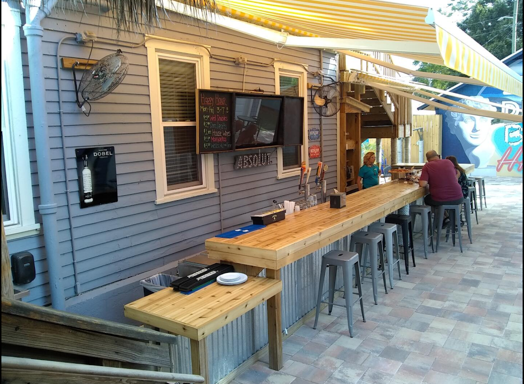 Fortunatos Taps and Tavern | restaurant | 3901 6th St S, St. Petersburg, FL 33705, USA | 7276239833 OR +1 727-623-9833