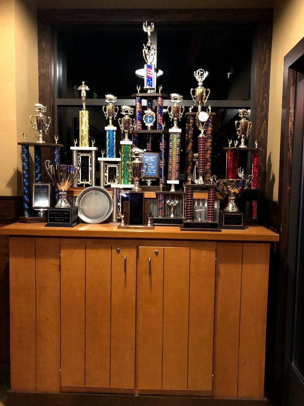 Famous Daves Bar-B-Que | restaurant | 651 Mall Ring Cir, Henderson, NV 89014, USA | 7024330013 OR +1 702-433-0013