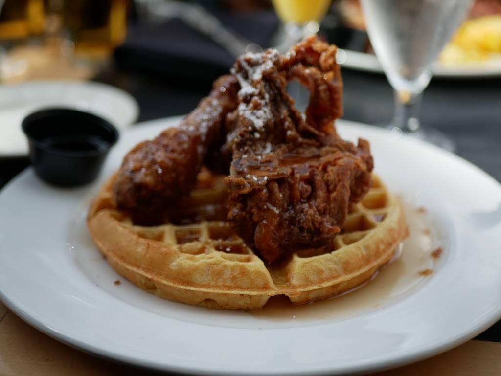 Beacon Bar & Grill | restaurant | 1615 Rhode Island Ave NW, Washington, DC 20036, USA | 2028721126 OR +1 202-872-1126