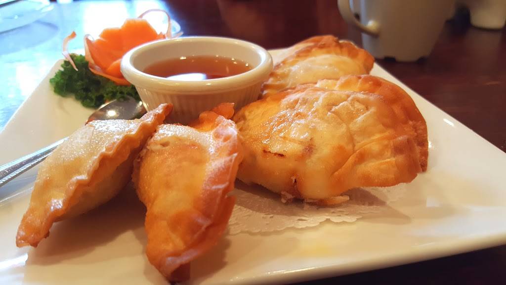 Thai Boo Cuisine | restaurant | 712 Washington St, Norwood, MA 02062, USA | 7812559400 OR +1 781-255-9400