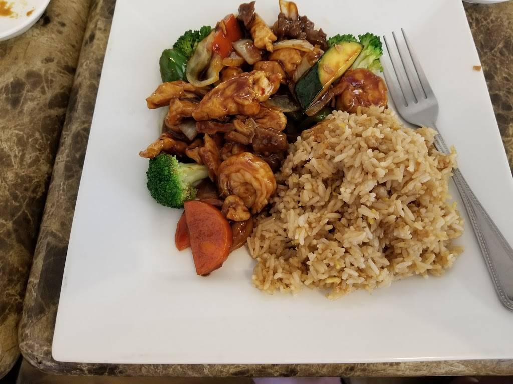 China King Restaurant | restaurant | 19480 Rinaldi St, Northridge, CA 91326, USA | 8183667796 OR +1 818-366-7796