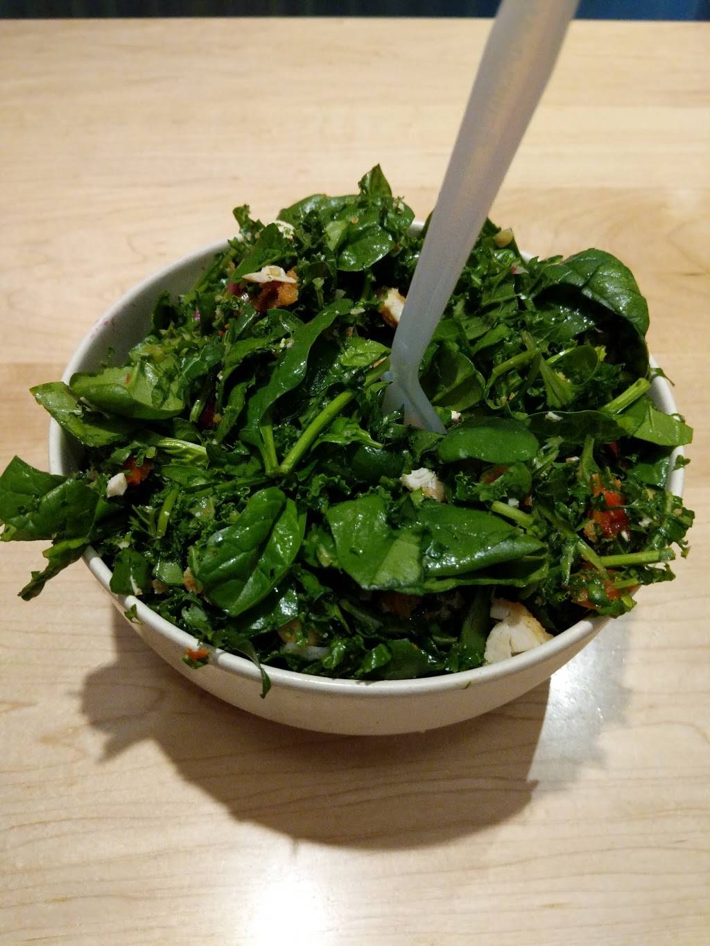 Chopt Creative Salad Co. | restaurant | 1271 E Putnam Ave, Riverside, CT 06878, USA | 2034095811 OR +1 203-409-5811