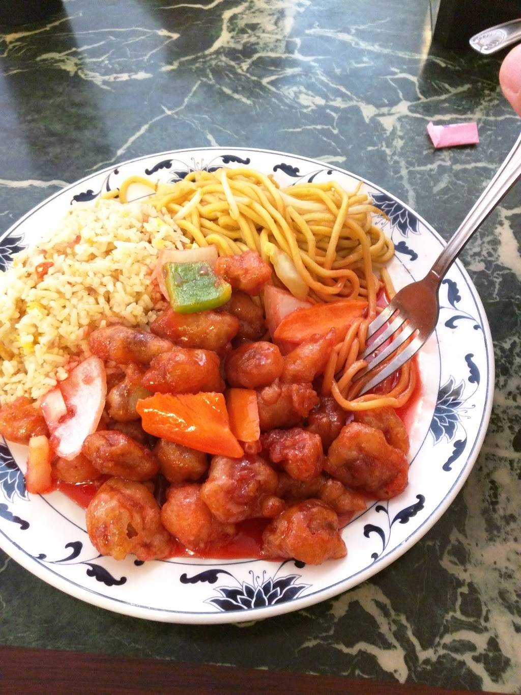 Hong Kong House Restaurant | restaurant | 2833, 2138 Mitchell Rd, Ceres, CA 95307, USA | 2095386888 OR +1 209-538-6888