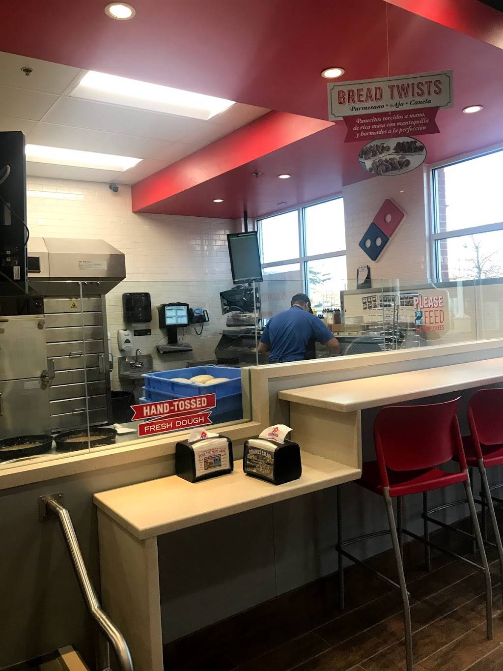 Dominos Pizza | meal delivery | 1410 Waukegan Rd, Glenview, IL 60025, USA | 2247663030 OR +1 224-766-3030