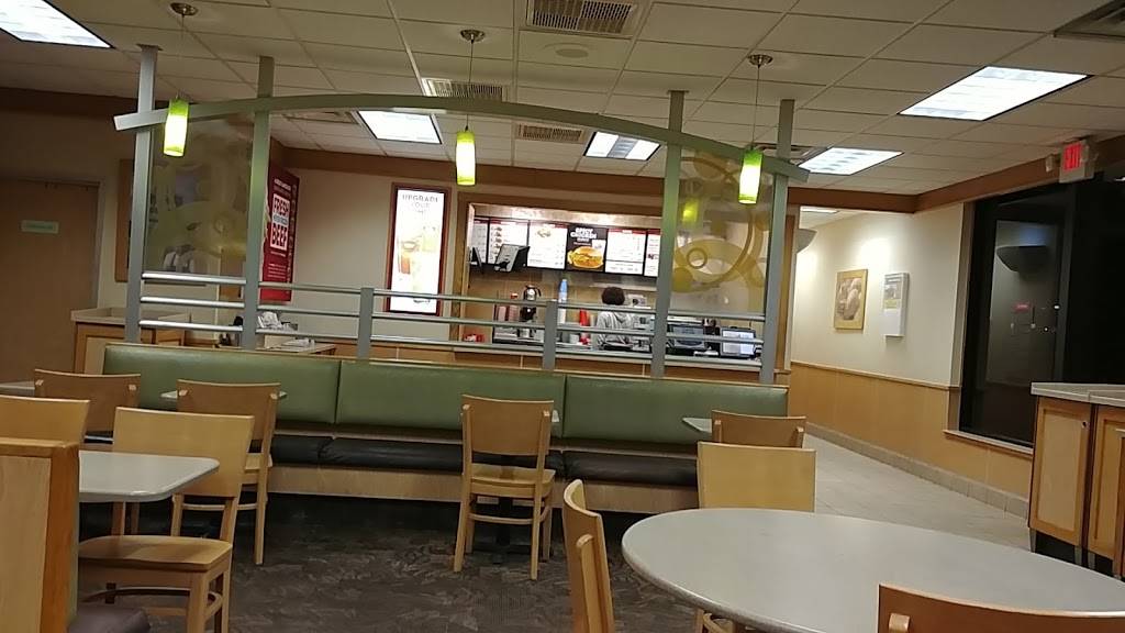 Wendys | restaurant | 603 Clairton Blvd, Pittsburgh, PA 15236, USA | 4126535380 OR +1 412-653-5380