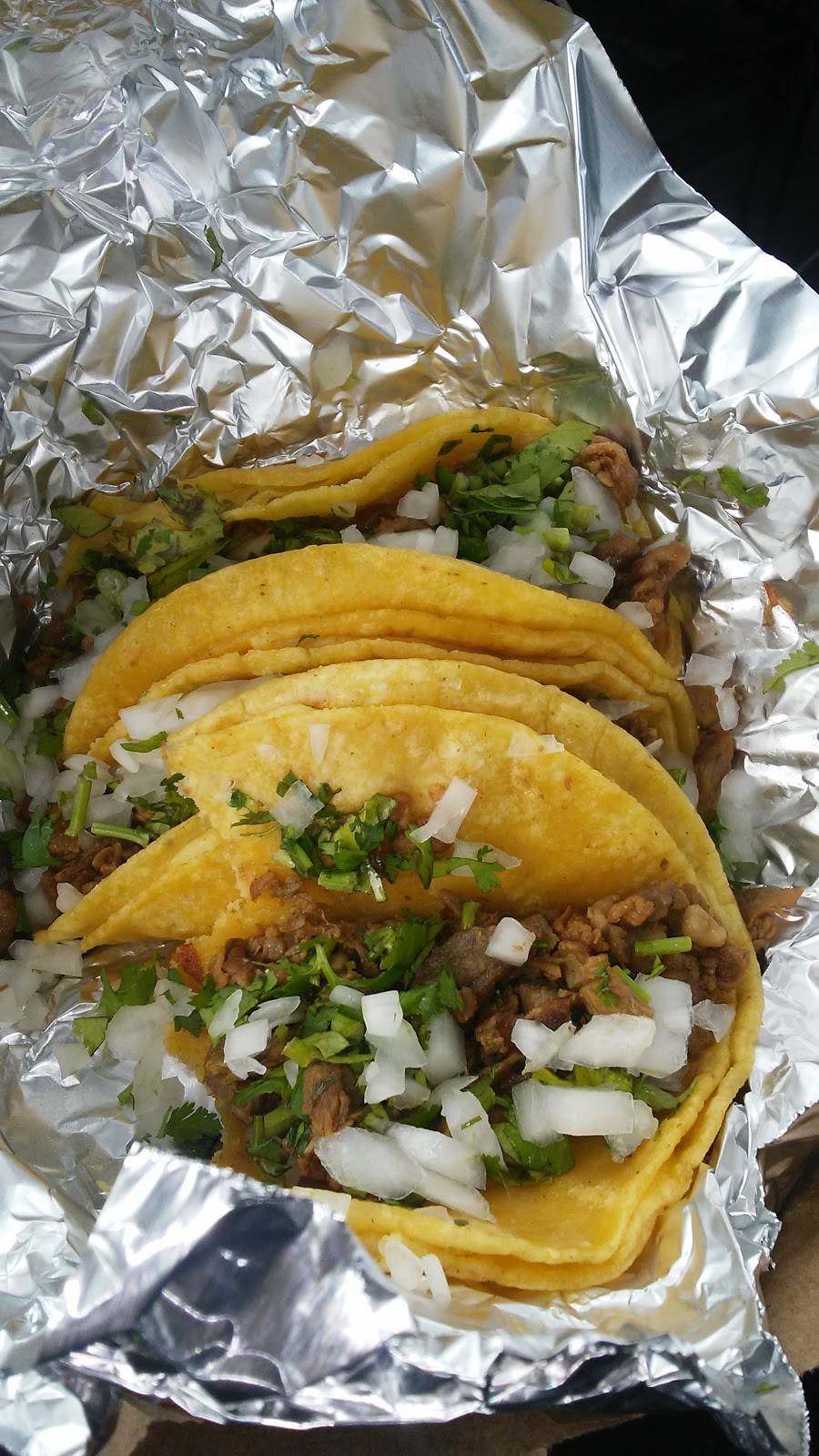 Taco Movil | restaurant | 1830 US-30, Oswego, IL 60543, USA | 6302708098 OR +1 630-270-8098