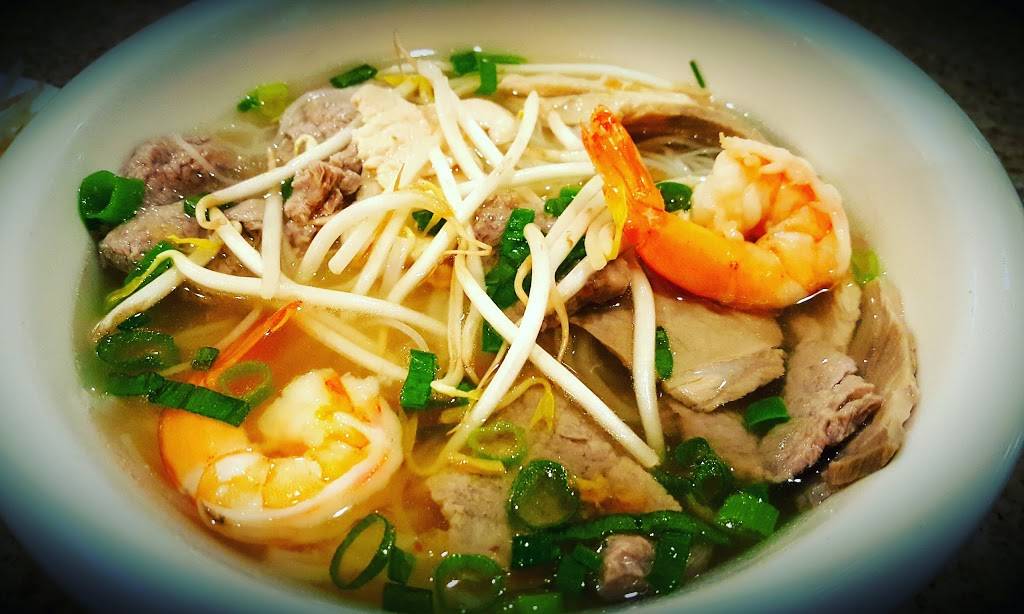 Seven Moons North Kingstown | restaurant | 6900 Post Rd, North Kingstown, RI 02852, USA | 4018858383 OR +1 401-885-8383