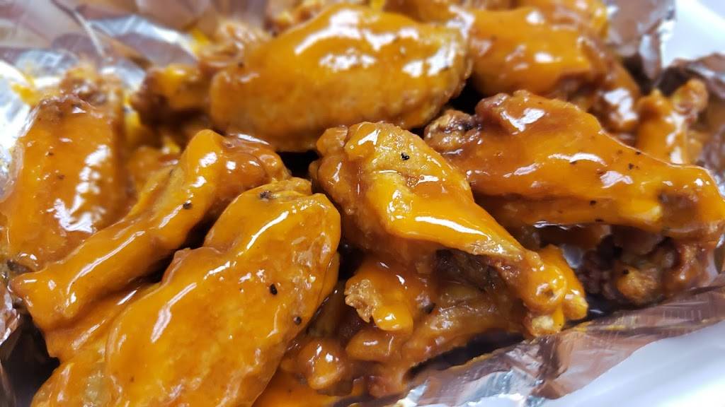 Wing Town | restaurant | 1907 S College St, Auburn, AL 36830, USA | 3342463067 OR +1 334-246-3067