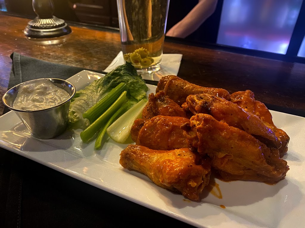 The Attic East Bar and Grill | restaurant | 4601 E 41st St, Sioux Falls, SD 57110, USA | 6052754600 OR +1 605-275-4600