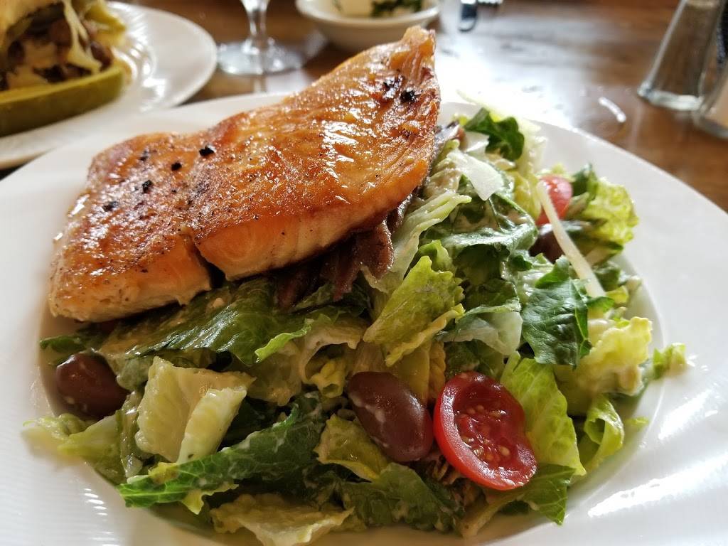 The Station Restaurant Bar | restaurant | 195 Water St, Naugatuck, CT 06770, USA | 2037146611 OR +1 203-714-6611