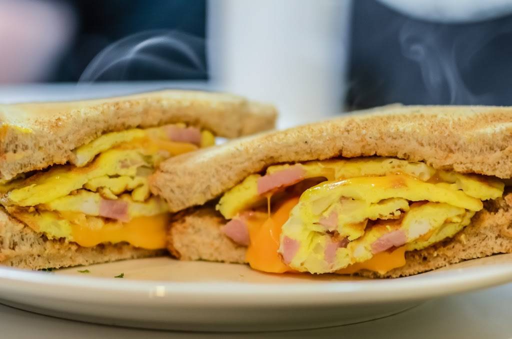 The Olde Bakery Cafe | restaurant | 120 Thames St S, Ingersoll, ON N5C 2T4, Canada | 5194855757 OR +1 519-485-5757