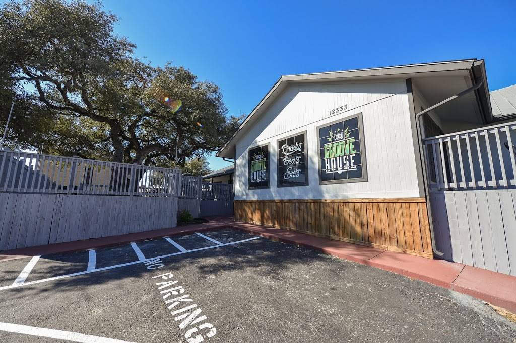 Groove House | restaurant | 12333 West Ave, San Antonio, TX 78216, USA | 2105982083 OR +1 210-598-2083