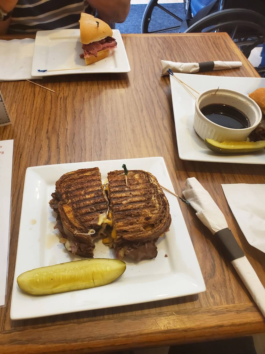 Lunchbox Market | meal takeaway | 609 2nd St, Webster City, IA 50595, USA | 5158321678 OR +1 515-832-1678