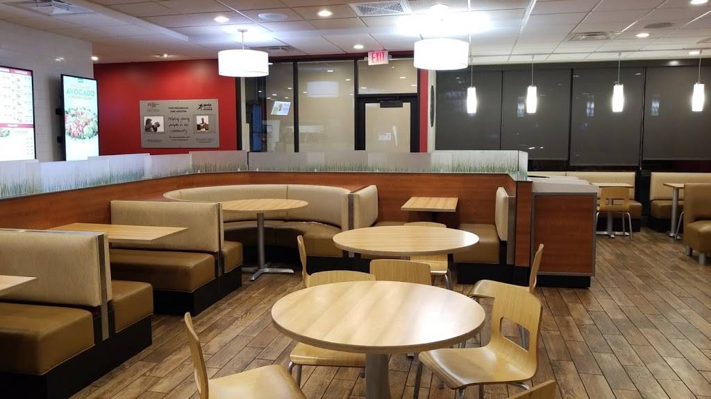 Wendys | restaurant | 11295 Crystal Springs Rd, Jacksonville, FL 32221, USA | 9047862240 OR +1 904-786-2240