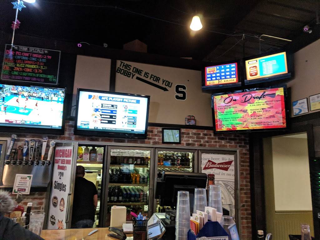 Booyahs Bar and Grill | restaurant | 6022 Harvey St, Muskegon, MI 49444, USA | 2317989900 OR +1 231-798-9900