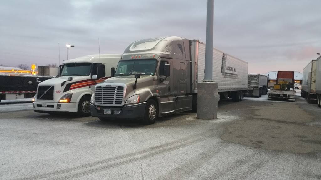 Pilot Travel Center | restaurant | 6900 Old U.S. 27, Fremont, IN 46737, USA | 2608331987 OR +1 260-833-1987