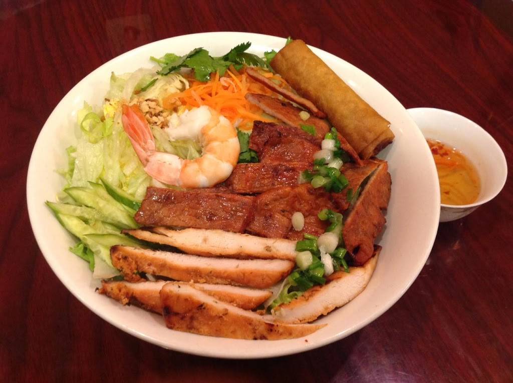 Pho Zen | restaurant | 2674 S Gessner Rd, Houston, TX 77063, USA | 3467017181 OR +1 346-701-7181