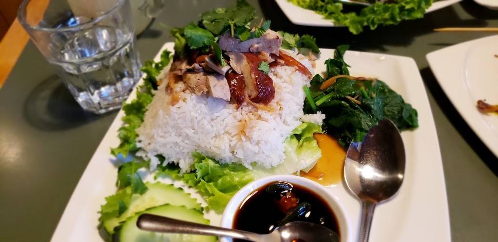 Banana Leaf Thai Cuisine | restaurant | 11880 San Pablo Ave, El Cerrito, CA 94530, USA | 5106805590 OR +1 510-680-5590