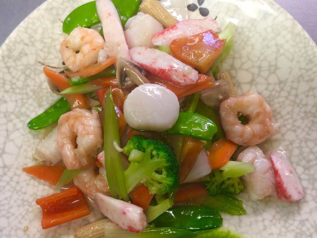 Chens Asian Grill | restaurant | 601 Colonial Trail E, Surry, VA 23883, USA | 7572943333 OR +1 757-294-3333