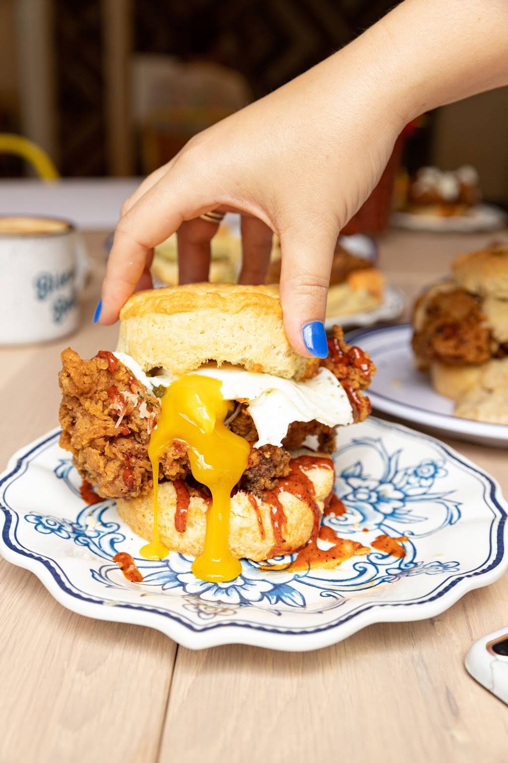 Biscuit Belly - St. Matthews | restaurant | 3723 Lexington Rd, Louisville, KY 40207, USA | 5026902945 OR +1 502-690-2945