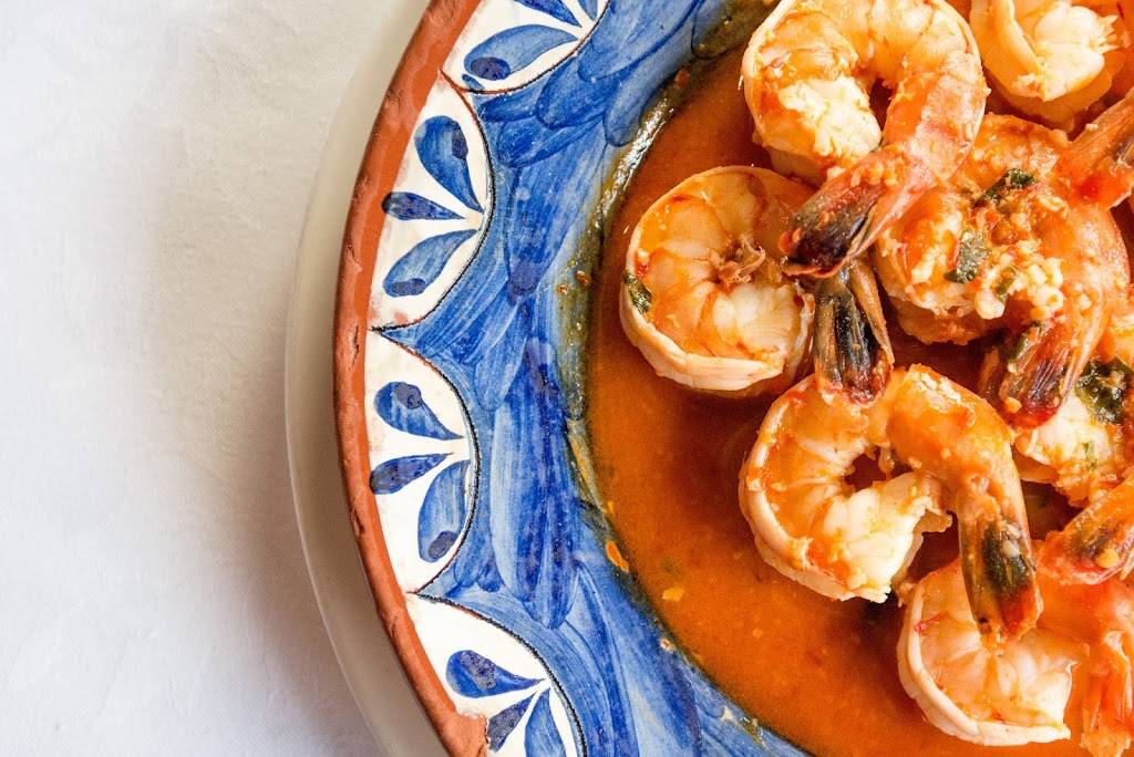 Leao Douro | restaurant | 920 A Dundas St E, Mississauga, ON L4Y 4B7, Canada | 9055665326 OR +1 905-566-5326