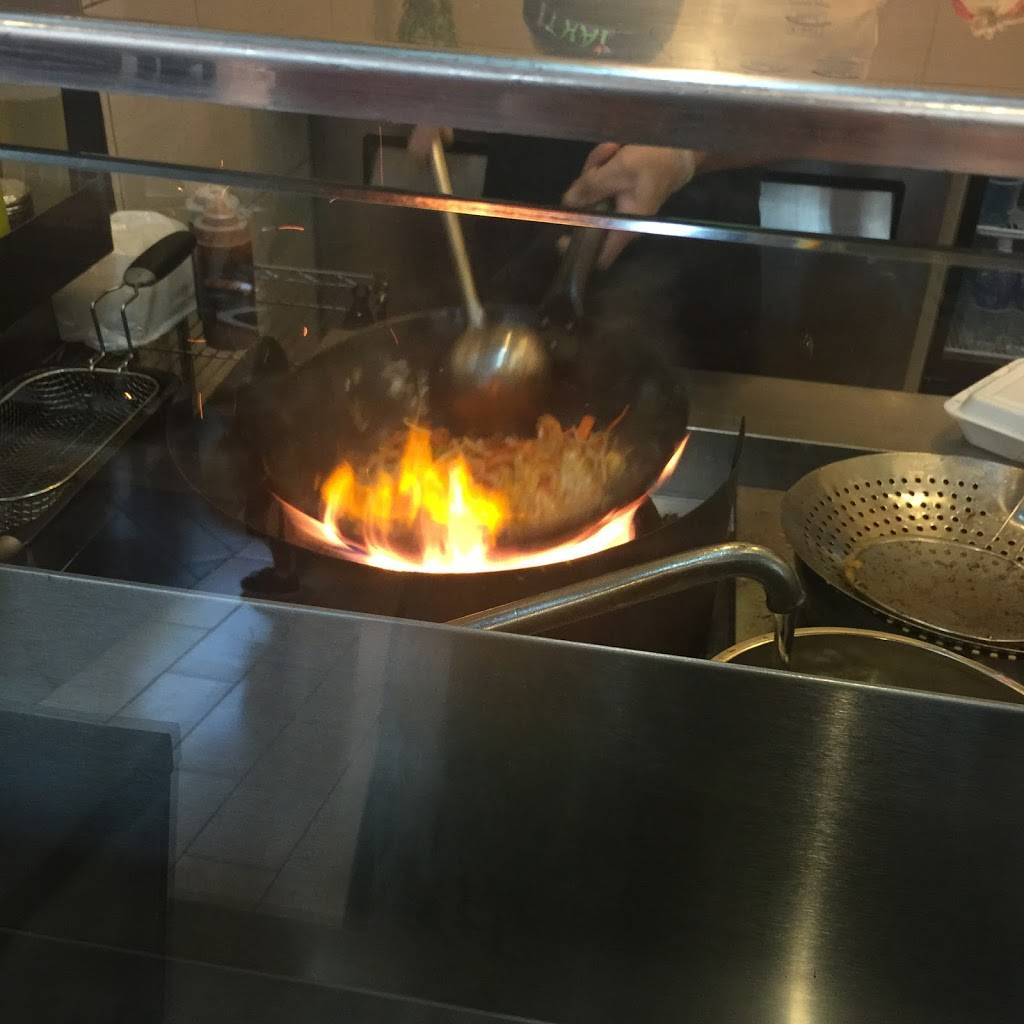 Ruby Thai Kitchen | restaurant | 1900 Tamiami Trail N, Naples, FL 34102, USA | 2392130861 OR +1 239-213-0861