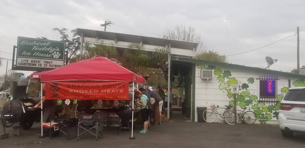 Bobcat Teddys Icehouse | restaurant | 2803 White Oak Dr, Houston, TX 77007, USA | 8327425535 OR +1 832-742-5535