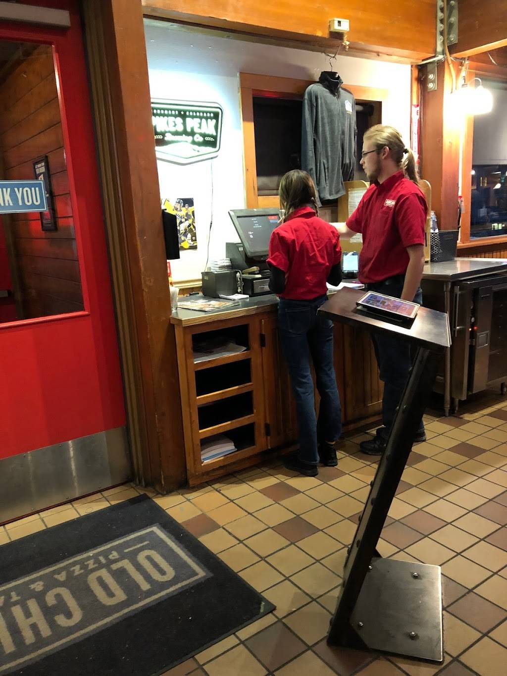 Old Chicago | restaurant | 7115 Commerce Center Dr, Colorado Springs, CO 80919, USA | 7195937678 OR +1 719-593-7678