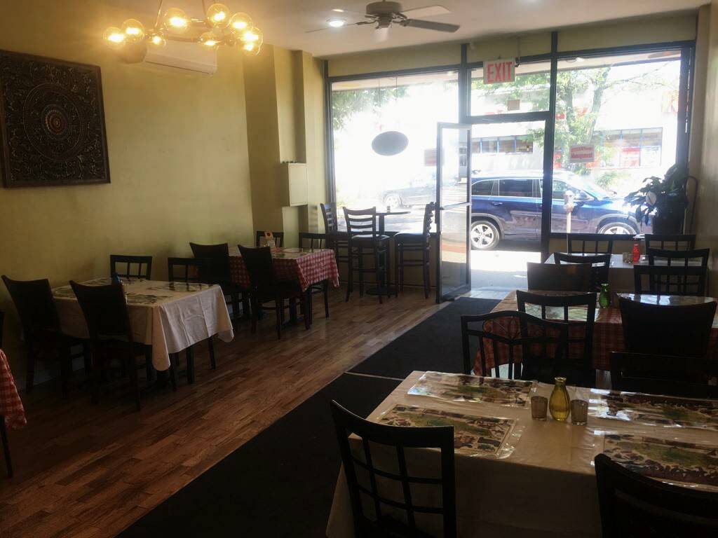 Rowes | restaurant | 4122 Avenue D, Brooklyn, NY 11203, USA | 7184218898 OR +1 718-421-8898