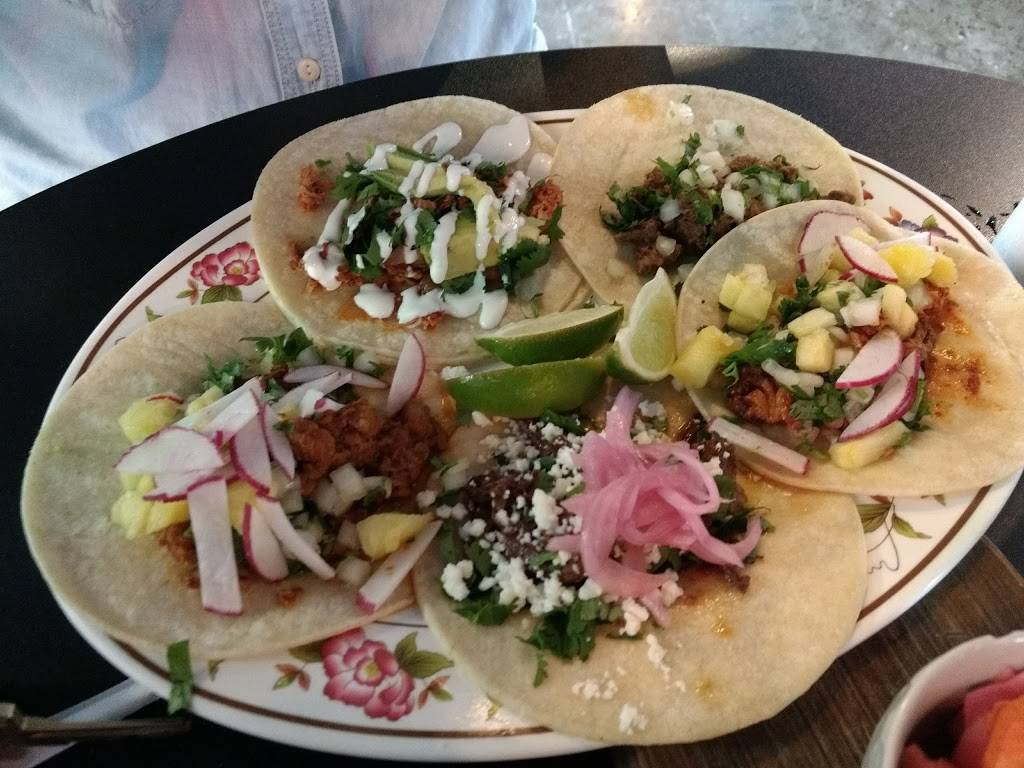 Revolución | restaurant | 916 NW 6th St, Oklahoma City, OK 73106, USA | 4056066184 OR +1 405-606-6184