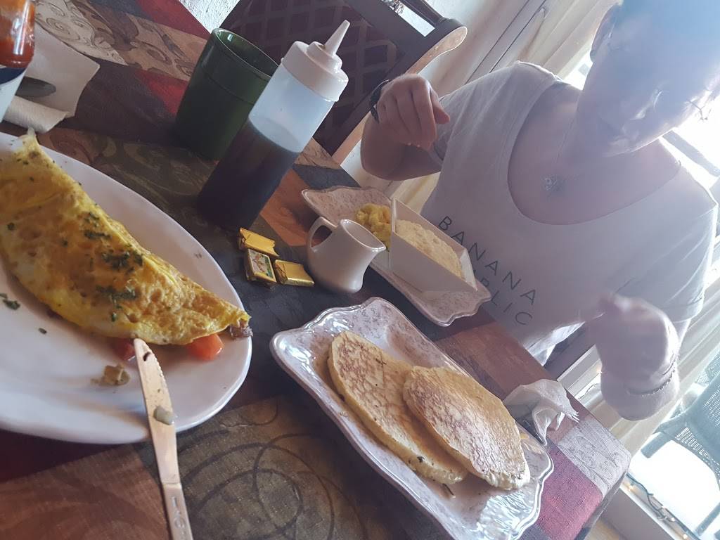 Little Europe | restaurant | 15024 Madeira Way, Madeira Beach, FL 33708, USA | 7273191830 OR +1 727-319-1830