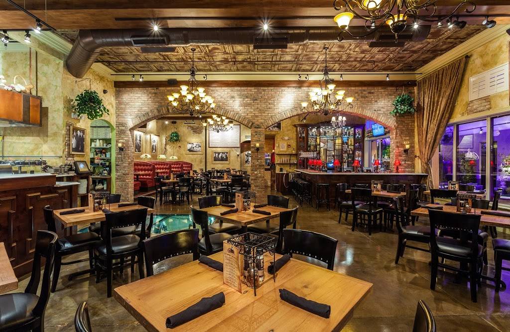 Capones Coal Fired Pizza | restaurant | 2225 First St, Fort Myers, FL 33901, USA | 2393372625 OR +1 239-337-2625