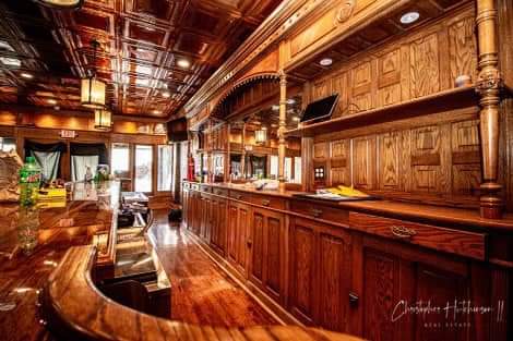 Tomcat Bourbon & Brew House | restaurant | 2018 29th St, Ashland, KY 41101, USA | 6064204425 OR +1 606-420-4425