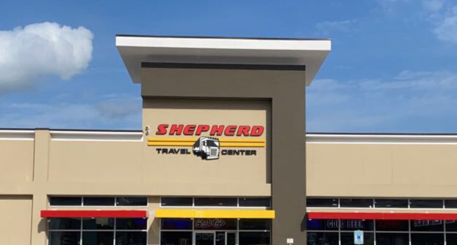 Shepherd Travel Center | restaurant | 3101 US-59, Shepherd, TX 77371, USA | 8324038885 OR +1 832-403-8885