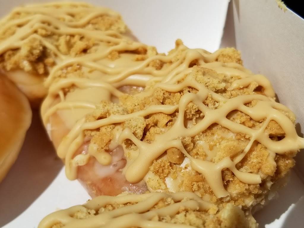 Krispy Kreme | cafe | 32450 Dyer St, Union City, CA 94587, USA | 5104716121 OR +1 510-471-6121