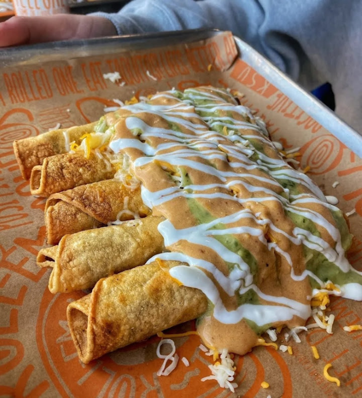 Roll Em Up Taquitos | restaurant | 1550 W Valley Blvd Suite 131, Colton, CA 92324, USA | 9095334088 OR +1 909-533-4088