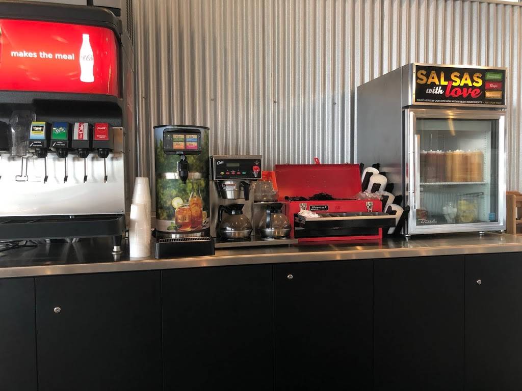 Rusty Taco | restaurant | 1907 E Williams Field Rd Suite 108, Gilbert, AZ 85295, USA | 4802728226 OR +1 480-272-8226