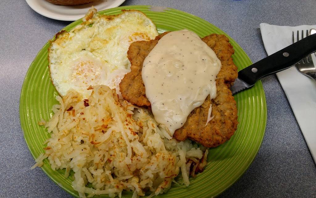 Sandys Restaurant | restaurant | 6940 Space Village Ave, Colorado Springs, CO 80915, USA | 7196510596 OR +1 719-651-0596