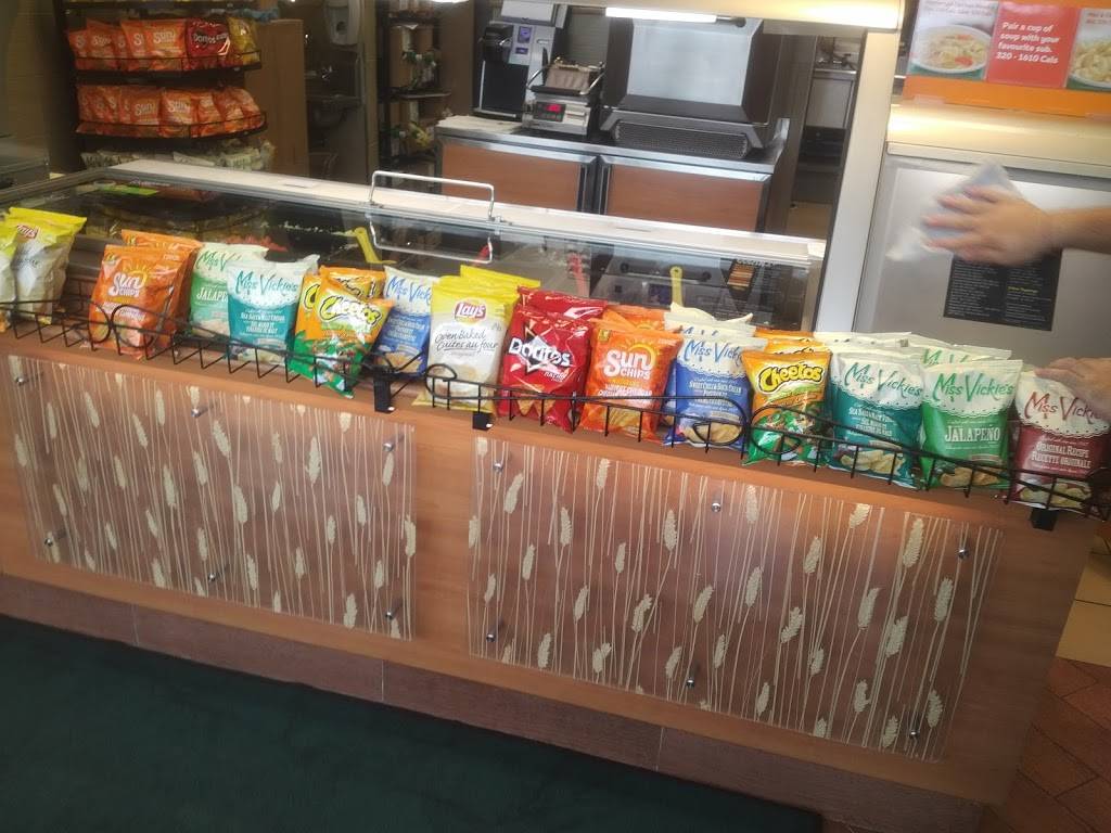 Subway | restaurant | 7181 Yonge St, Markham, ON L3T 0C7, Canada | 9057632030 OR +1 905-763-2030