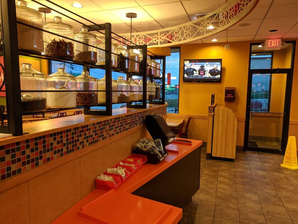 Popeyes Louisiana Kitchen | restaurant | 4801 Clinton Hwy, Knoxville, TN 37912, USA | 8652008176 OR +1 865-200-8176