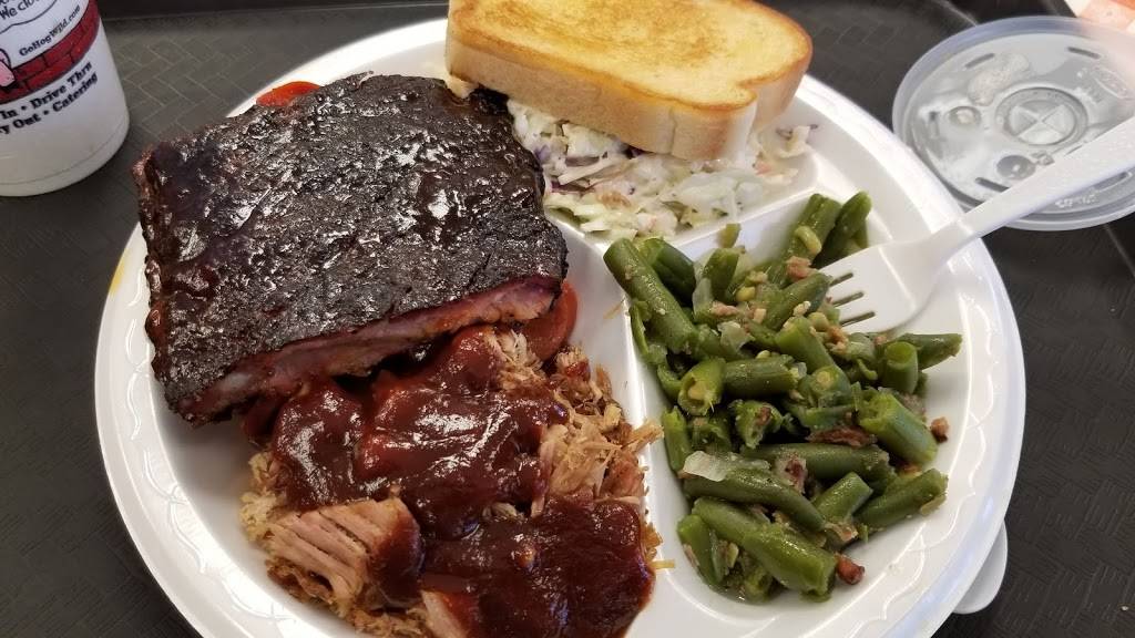 Hog Wild Pit Bar-B-Q | restaurant | 620 N Rock Rd Suite 250 Suite 250, Derby, KS 67037, USA | 3164256010 OR +1 316-425-6010