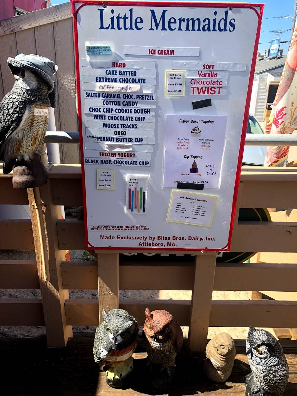 Little Mermaids | restaurant | 139 Atlantic Ave, Westerly, RI 02891, USA | 4015965681 OR +1 401-596-5681