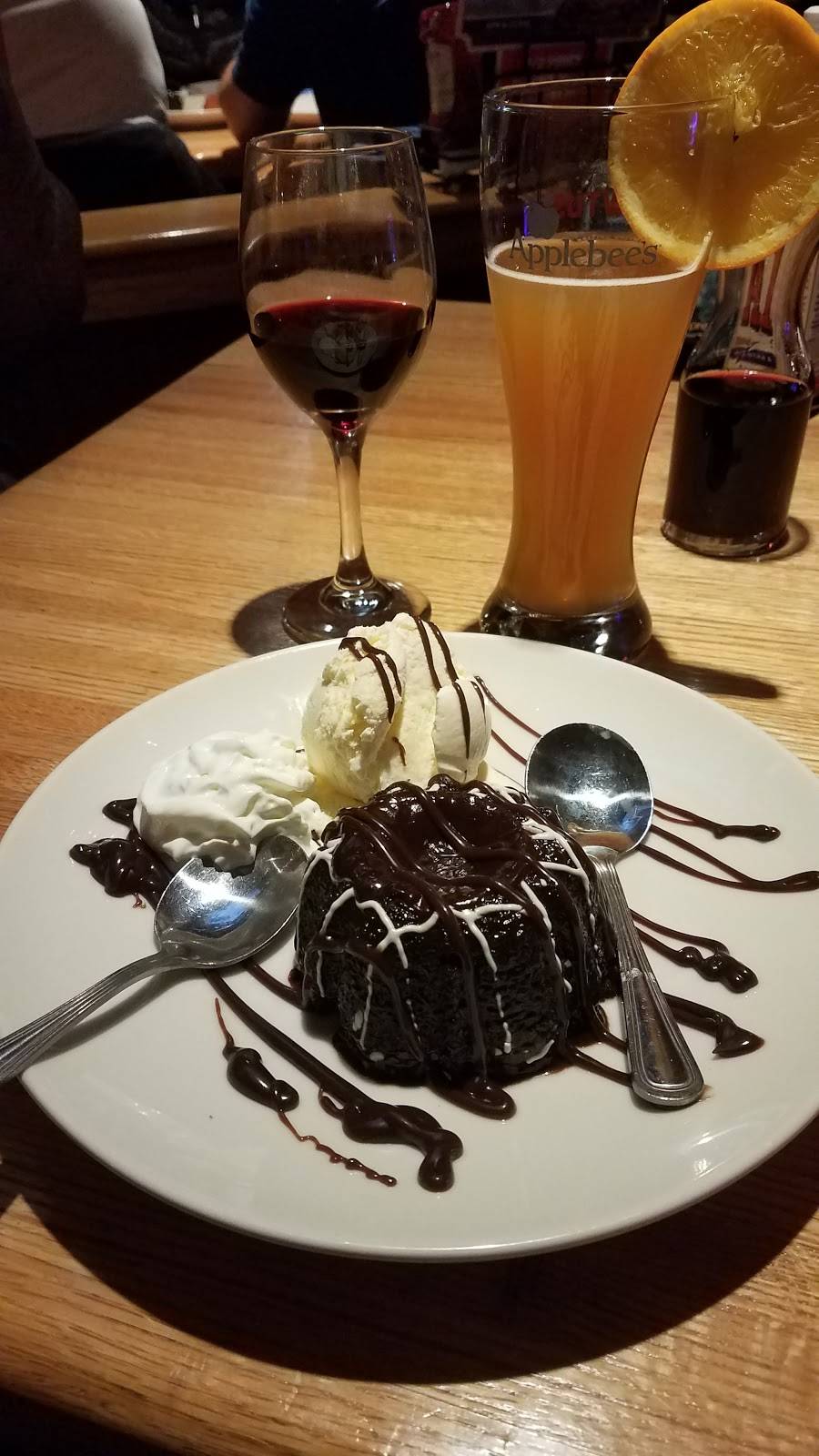 Applebees Grill + Bar | restaurant | 21048 Frederick Rd, Germantown, MD 20876, USA | 3019721301 OR +1 301-972-1301